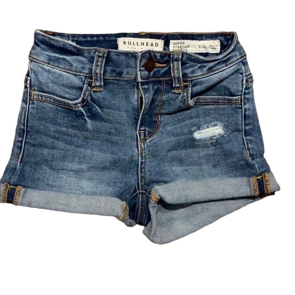 🌟 Bullhead Distressed Super Stretch Shorty - Size 22